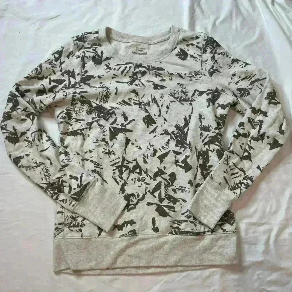 Tek Gear Women’s Long Sleeve Crewneck Sweatshirt Small Off White Gold Glitter - Picture 1 of 4
